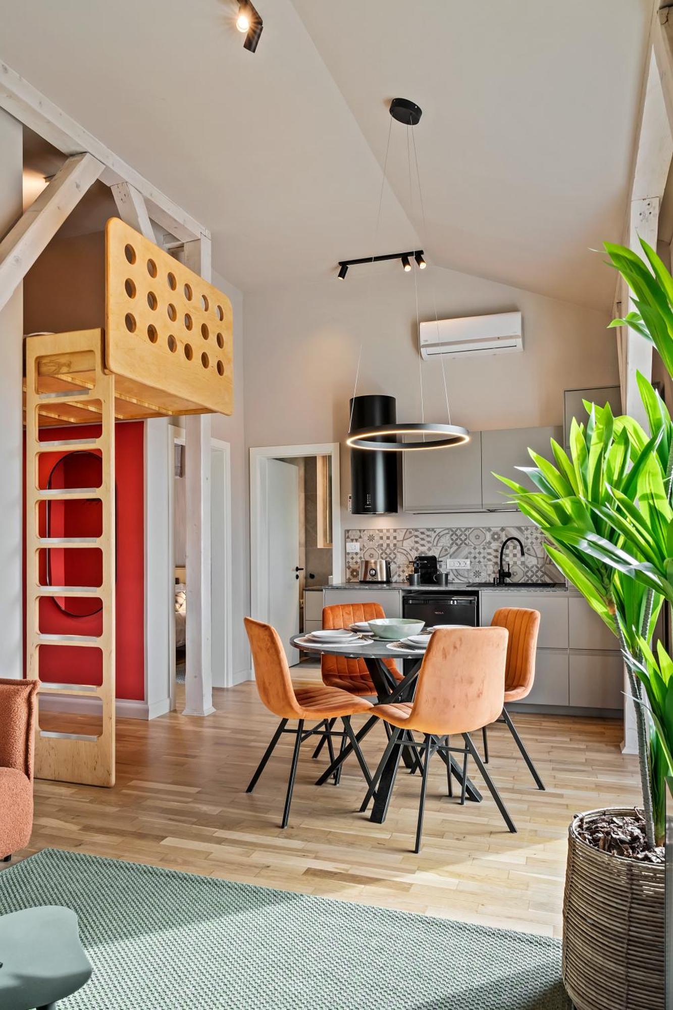 Ultra Central Apartments - Unirii & Old Town Bukarest Eksteriør billede
